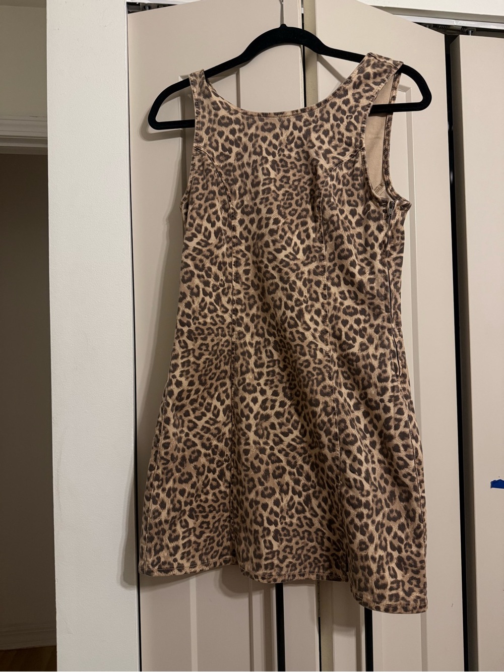 Sleeveless mini Leopard Print Dress